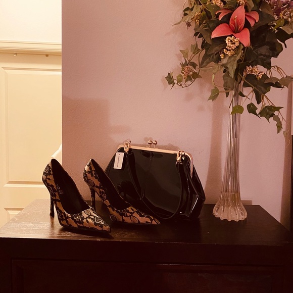 High Heel Lace Shoes - Picture 6 of 7